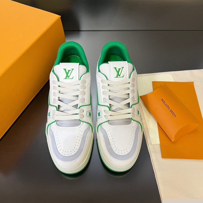 l**is V*t*n sneakers
